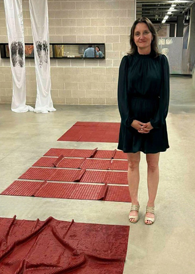 &bull;	Contemporary Art graduate Katey Smoker took out top honours at the Helpmann Academy&rsquo;s Graduate Exhibition.